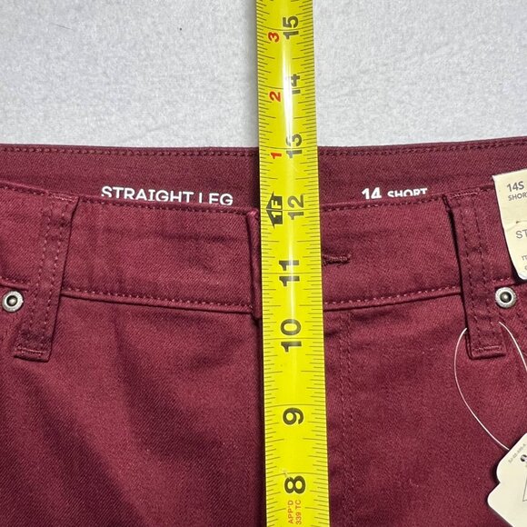 NWT St. John's Bay Women's Stretch Straight Mid Rise Burgundy Jeans Sz 14 Short - Picture 9 of 11